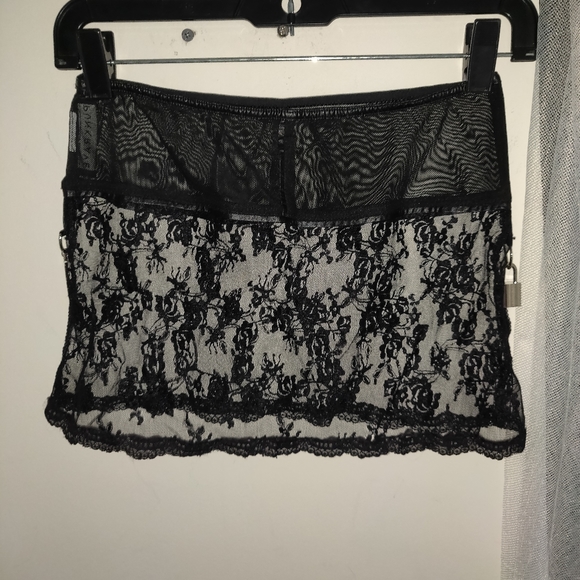 Punk Rave - Lock and Key Black Overlay Skirt - Picture 4 of 9